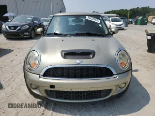 2007 MINI Hardtop S z VIN WMWMF73587TL83630, wystawiony jako Copart lot #59423765 z przebiegiem 129 066 mil mil oraz Tytuł czysty. Historia ofert i sprzedaży dostępna na DreamBid. Obrazek 5.