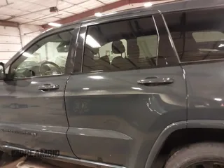 2017 Jeep Grand Cherokee Laredo with VIN 1C4RJFAG7HC886394, listed as a IAAI auction lot 40914121 with 66,895 mi miles. Bid and sale history available at carsss.com. Image 15.