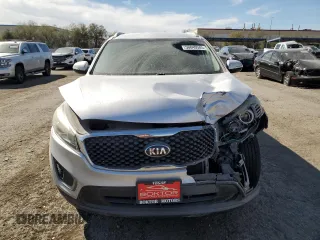 2016 Kia Sorento LX with VIN 5XYPGDA38GG014646, listed as a Copart auction lot 50840585 with 95,922 mi miles and Salvage Title. Bid and sale history available at DreamBid. Image 5.