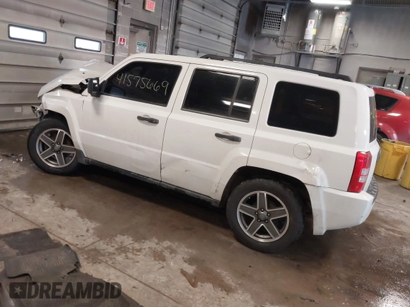 2009 Jeep Patriot Sport with VIN 1J8FT28B39D194976, listed as a IAAI auction lot 41575669 with 130,955 mi miles and . Bid and sale history available at DreamBid. Image 3.