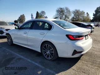 2019 BMW 3 Series 330i with VIN 3MW5R1J51K8B02795, listed as a Copart auction lot 88253725 with 47,945 mi miles and Salvage Title. Bid and sale history available at carsss.com. Image 2.