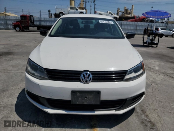 2014 Volkswagen Jetta S with VIN 3VW2K7AJ2EM356471, listed as a Copart auction lot 60475395 with 147,201 mi miles and Clean title. Bid and sale history available at DreamBid. Image 5.