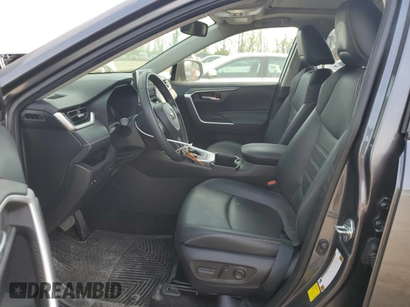 2023 Toyota RAV4 Hybrid XLE Premium z VIN JTMB6RFV4PD089184, wystawiony jako Copart lot #53453205 z przebiegiem 29 931 mil mil oraz Szkoda całkowita • Salvage title. Historia ofert i sprzedaży dostępna na DreamBid. Obrazek 7.