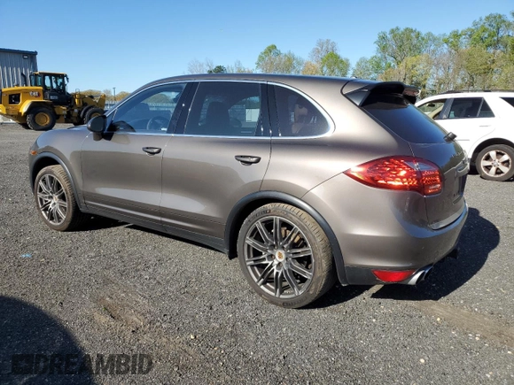 2012 Porsche Cayenne S z VIN WP1AB2A29CLA43084, wystawiony jako Copart lot #53424175 z przebiegiem Nie podano mil oraz Szkody całkowita. Historia ofert i sprzedaży dostępna na DreamBid. Obrazek 2.