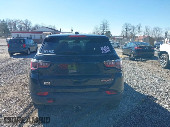 2018 Jeep Compass Trailhawk with VIN 3C4NJDDB8JT309192, listed as a IAAI auction lot 40840838 with 80,887 mi miles and . Bid and sale history available at carsss.com. Image 16.