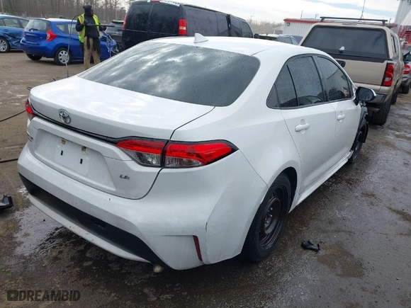 2021 Toyota Corolla LE with VIN 5YFEPMAE8MP222820, listed as a IAAI auction lot 41639349 with 97,941 mi miles. Bid and sale history available at carsss.com. Image 4.