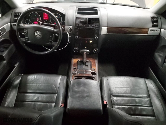 2008 Volkswagen Touareg 2 V6 with VIN WVGBE77L58D022482, listed as a Copart auction lot 82385194 with 164,275 mi miles and Clean Title. Bid and sale history available at carsss.com. Image 8.