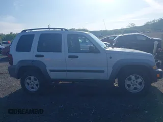 2007 Jeep Liberty Sport z VIN 1J4GL48K77W641490, wystawiony jako IAAI lot #42139494 z przebiegiem 110 746 mil mil oraz . Historia ofert i sprzedaży dostępna na DreamBid. Obrazek 13.