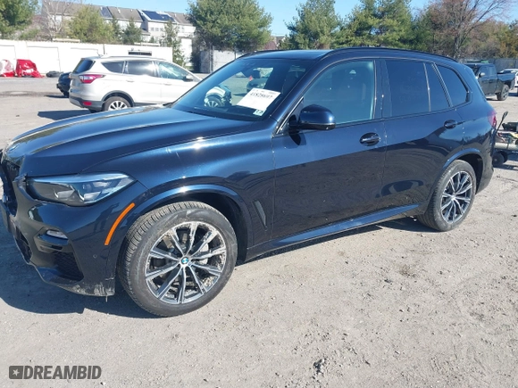 2021 BMW X5 xDrive40i with VIN 5UXCR6C09M9F83785, listed as a IAAI auction lot 41828697 with 57,863 mi miles. Bid and sale history available at carsss.com. Image 17.