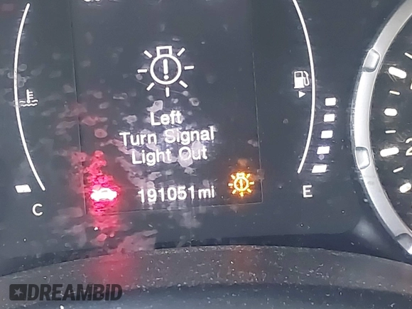 2018 Jeep Renegade Latitude with VIN ZACCJBBB0JPH69808, listed as a IAAI auction lot 42146368 with 191,051 mi miles and . Bid and sale history available at DreamBid. Image 15.