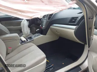 2014 Subaru Outback Premium с VIN 4S4BRBCC2E3264564, выставлен на аукционе IAAI как лот 42193356 с пробегом 121 460 миль миль и . История ставок и продаж доступна на DreamBid. Изображение 5.