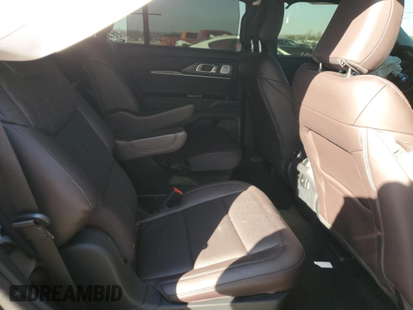2025 Ford Explorer Platinum with VIN 1FMWK8HCXSGA82231, listed as a Copart auction lot 88560865 with 5,652 mi miles and Salvage title. Bid and sale history available at DreamBid. Image 11.