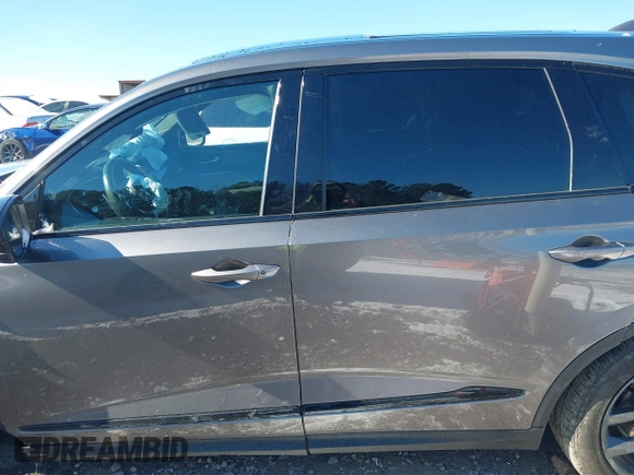 2024 Acura MDX w/A-Spec Package with VIN 5J8YE1H08RL015065, listed as a IAAI auction lot 41394599 with 25,461 mi miles. Bid and sale history available at carsss.com. Image 14.