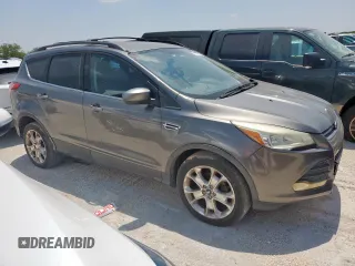 2013 Ford Escape SE with VIN 1FMCU0GX6DUC34335, listed as a Copart auction lot 57771325 with 153,004 mi miles and Clean title. Bid and sale history available at DreamBid. Image 4.