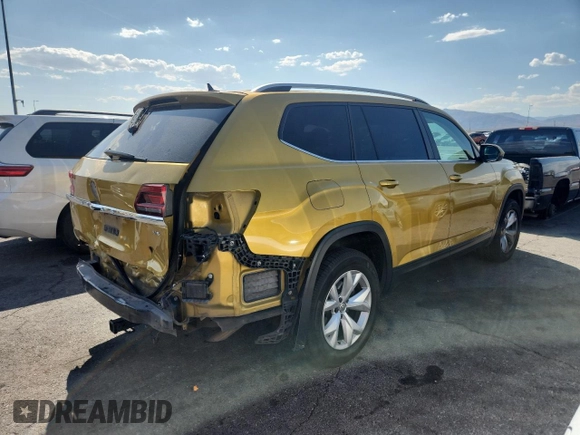 2018 Volkswagen Atlas SE with VIN 1V2DR2CA1JC549051, listed as a Copart auction lot 60279295 with 121,063 mi miles and Salvage title. Bid and sale history available at DreamBid. Image 3.