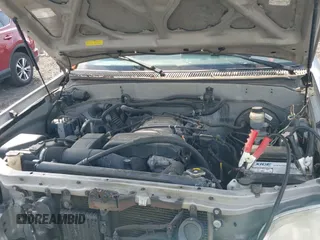 2002 Toyota Sequoia SR5 with VIN 5TDZT34A92S070079, listed as a IAAI auction lot 42595959 with 282,050 mi miles and . Bid and sale history available at DreamBid. Image 12.