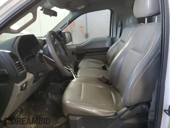 2017 Ford F-150 XL z VIN 1FTMF1CF2HKC94443, wystawiony jako Copart lot #76390714 z przebiegiem 182 973 mil mil oraz Szkoda całkowita • Salvage title. Historia ofert i sprzedaży dostępna na DreamBid. Obrazek 7.