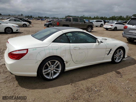 2013 Mercedes-Benz SL-Class SL 550 with VIN WDDJK7DA1DF005260, listed as a Copart auction lot 70228374 with 84,058 mi miles and Salvage Title. Bid and sale history available at carsss.com. Image 3.