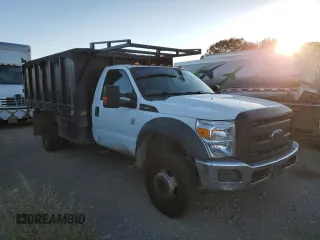 2013 Ford F-550 XL with VIN 1FDUF5GY4DEB46334, listed as a Copart auction lot 79570684 with 350,688 mi miles and Salvage Title. Bid and sale history available at carsss.com. Image 4.