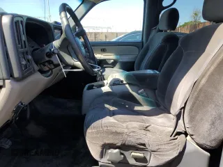 2002 Chevrolet Suburban LS with VIN 1GNEC16T22J302186, listed as a Copart auction lot 49346435 with 220,352 mi miles and Salvage Title. Bid and sale history available at carsss.com. Image 7.