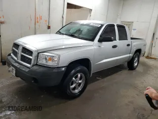 2006 Dodge Dakota ST with VIN 1D7HW28K36S665447, listed as a Copart auction lot 73615454 with 156,106 mi miles and Salvage Title. Bid and sale history available at carsss.com. Image 1.
