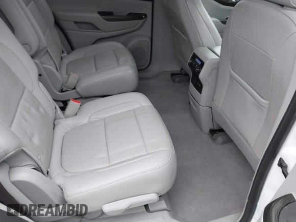 2020 GMC Acadia SLT with VIN 1GKKNULS3LZ137372, listed as a IAAI auction lot 41506267 with 121,853 mi miles and . Bid and sale history available at DreamBid. Image 8.