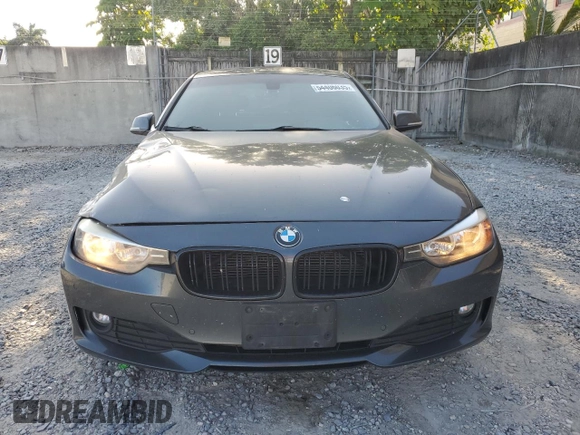 2015 BMW 3 Series 320i xDrive with VIN WBA3C3G53FNT53428, listed as a Copart auction lot 54406035 with 105,719 mi miles and Salvage Title. Bid and sale history available at carsss.com. Image 5.