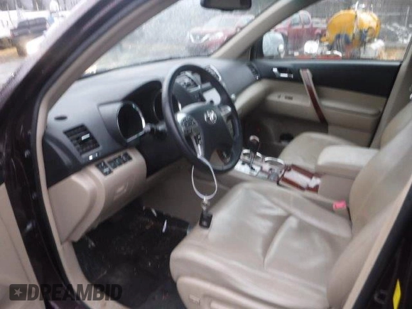 2011 Toyota Highlander Hybrid Limited with VIN JTEDC3EH1B2001265, listed as a Copart auction lot 41340335 with 73,843 mi miles and Salvage Title. Bid and sale history available at carsss.com. Image 7.