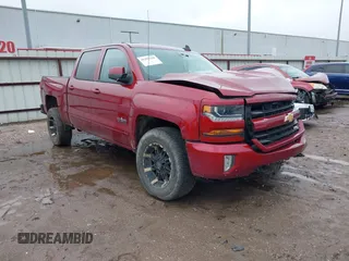 2018 Chevrolet Silverado 1500 LT with VIN 3GCUKREC5JG387905, listed as a IAAI auction lot 41392528 with 96,087 mi miles. Bid and sale history available at carsss.com. Image 1.