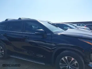 2023 Toyota Highlander L with VIN 5TDKDRAH5PS513192, listed as a IAAI auction lot 41672682 with 38,389 mi miles. Bid and sale history available at carsss.com. Image 14.