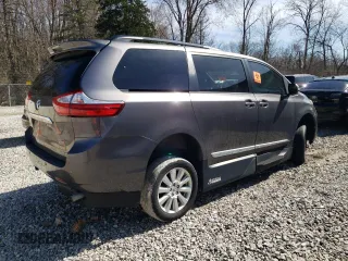 2017 Toyota Sienna XLE Auto Access Seat with VIN 5TDYZ3DC5HS871225, listed as a Copart auction lot 49915265 with 91,823 mi miles and Salvage Title. Bid and sale history available at carsss.com. Image 3.