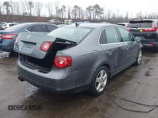2008 Volkswagen Jetta SE with VIN 3VWRZ71K38M025440, listed as a IAAI auction lot 41604481 with Not provided miles and . Bid and sale history available at DreamBid. Image 4.