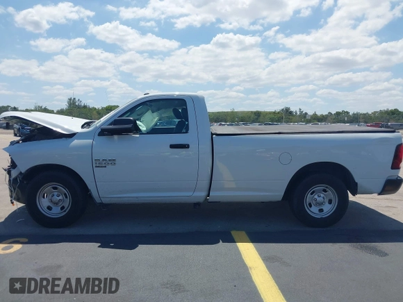 2022 Ram 1500 Tradesman z VIN 3C6JR6DG1NG300872, wystawiony jako IAAI lot #42255745 z przebiegiem 30 727 mil mil oraz . Historia ofert i sprzedaży dostępna na DreamBid. Obrazek 14.