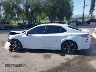 2020 Toyota Camry SE z VIN 4T1G11AK6LU929149, wystawiony jako IAAI lot #41837890 z przebiegiem 101 179 mil mil oraz . Historia ofert i sprzedaży dostępna na DreamBid. Obrazek 14.
