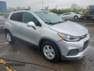 2020 Chevrolet Trax LT z VIN 3GNCJLSB8LL138362, wystawiony jako Copart lot #55257215 z przebiegiem 63 592 mil mil oraz Szkoda całkowita • Salvage title. Historia ofert i sprzedaży dostępna na DreamBid. Obrazek 4.