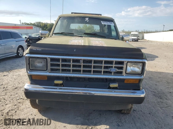 1987 Ford Bronco z VIN 1FMCU14T6HUC98971, wystawiony jako Copart lot #69262784 z przebiegiem 49 522 mil mil oraz Czysty tytuł • Clean title. Historia ofert i sprzedaży dostępna na DreamBid. Obrazek 5.