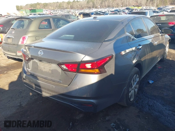 2019 Nissan Altima S with VIN 1N4BL4BV7KC100457, listed as a IAAI auction lot 41682304 with 42,703 mi miles and . Bid and sale history available at carsss.com. Image 4.