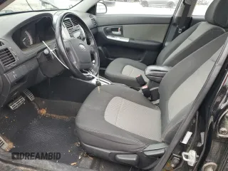 2008 Kia Spectra z VIN KNAFE161085018138, wystawiony jako Copart lot #55525705 z przebiegiem 186 272 mil mil oraz Szkody całkowita. Historia ofert i sprzedaży dostępna na DreamBid. Obrazek 7.