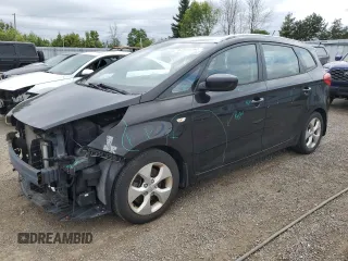 2014 Kia Rondo LX with VIN KNAHT8A37E7055610, listed as a Copart auction lot 67910054 with 116,084 mi miles and Clean Title. Bid and sale history available at carsss.com. Image 1.