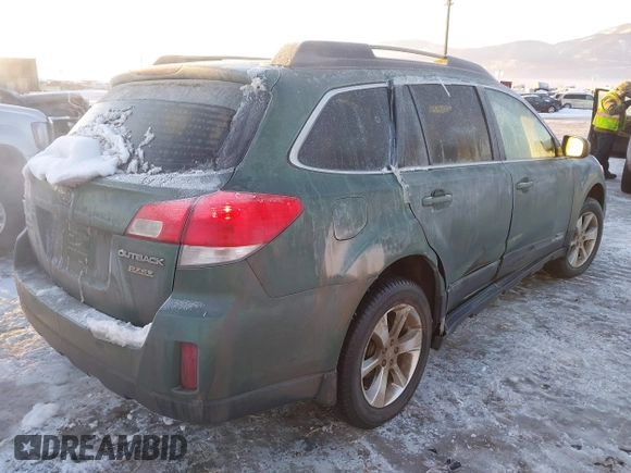 2013 Subaru Outback 2.5i Premium with VIN 4S4BRBCC2D3270699, listed as a IAAI auction lot 41423449 with 141,573 mi miles. Bid and sale history available at carsss.com. Image 4.