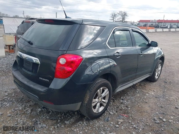 2012 Chevrolet Equinox LS with VIN 2GNALBEK8C1321415, listed as a IAAI auction lot 41950282 with 256,772 mi miles. Bid and sale history available at carsss.com. Image 4.