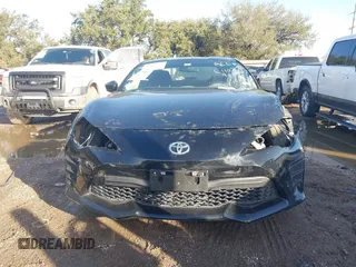 2017 Toyota 86 with VIN JF1ZNAA15H8702338, listed as a IAAI auction lot 41465432 with 30,893 mi miles. Bid and sale history available at carsss.com. Image 13.