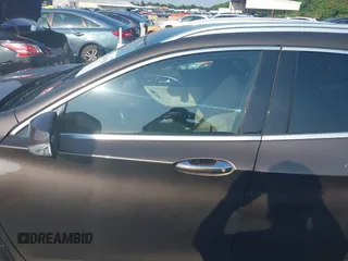 2017 Infiniti QX30 Premium z VIN SJKCH5CP4HA023330, wystawiony jako IAAI lot #42407253 z przebiegiem 132 317 mil mil oraz . Historia ofert i sprzedaży dostępna na DreamBid. Obrazek 13.