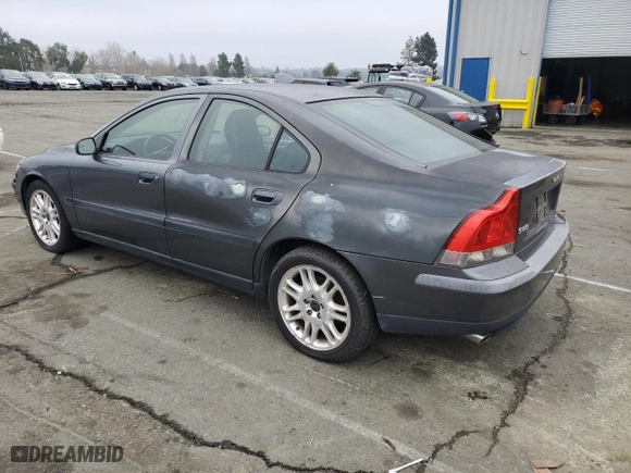 2004 Volvo S60 with VIN YV1RS53D342344925, listed as a Copart auction lot 85186464 with 136,628 mi miles and Clean Title. Bid and sale history available at carsss.com. Image 2.