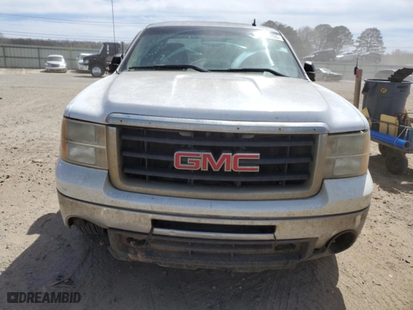2009 GMC Sierra 1500 SLE with VIN 2GTEK290391127177, listed as a Copart auction lot 49783205 with 302,869 mi miles and Clean Title. Bid and sale history available at carsss.com. Image 5.