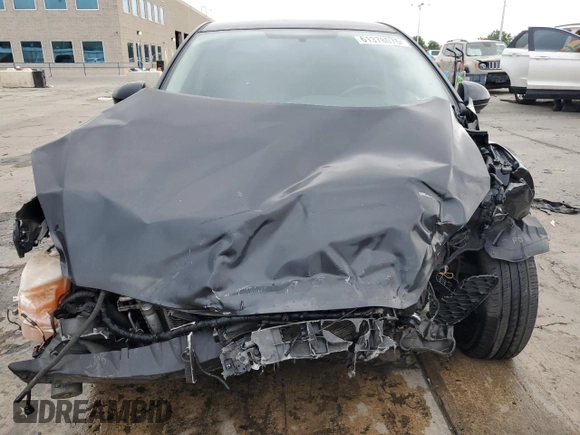2013 Mazda 3 i Sport with VIN JM1BL1UP5D1847349, listed as a Copart auction lot 61378075 with 157,963 mi miles and Salvage title. Bid and sale history available at DreamBid. Image 5.