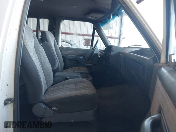 1991 Ford F-250 with VIN 1FTHX26MXMKA72774, listed as a IAAI auction lot 42121856 with 7,483 mi miles. Bid and sale history available at carsss.com. Image 5.