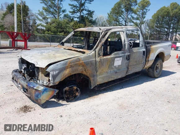 2000 Ford Super Duty F-250 XL with VIN 1FTNW21F2YEA65336, listed as a IAAI auction lot 41781199 with 1 mi miles. Bid and sale history available at carsss.com. Image 2.