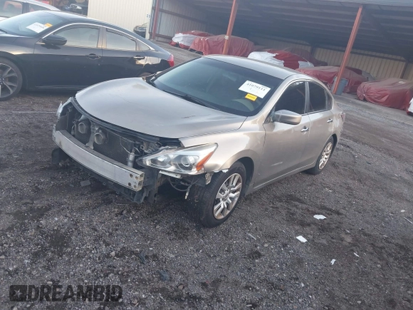 2014 Nissan Altima 2.5 S with VIN 1N4AL3AP2EC109838, listed as a IAAI auction lot 41079111 with 272,948 mi miles. Bid and sale history available at carsss.com. Image 2.