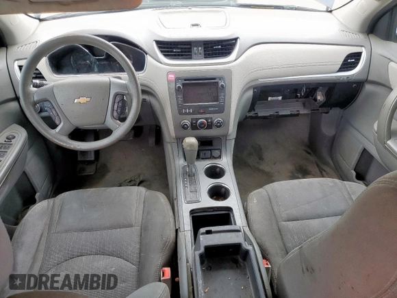 2017 Chevrolet Traverse LS z VIN 1GNKRFKD1HJ213571, wystawiony jako Copart lot #59207095 z przebiegiem Nie podano mil oraz Czysty tytuł • Clean title. Historia ofert i sprzedaży dostępna na DreamBid. Obrazek 8.